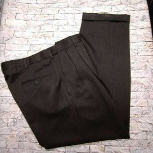 Men’s Haggar Dress Pants Pleated Cuffed Size 34X32 Charcoal Gray
